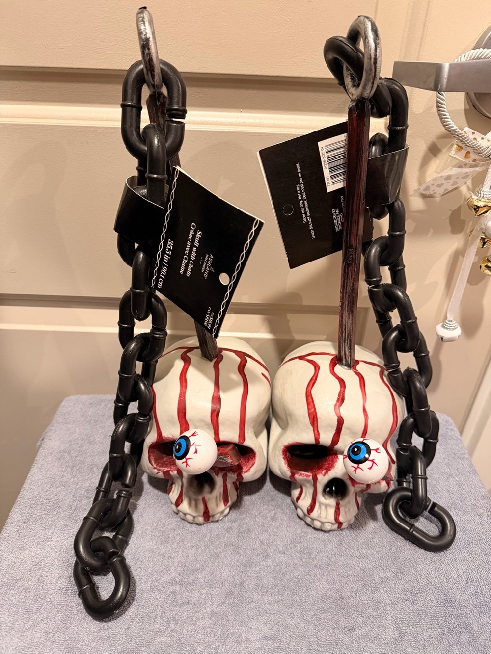 Ashland White Skull Ornament Pair with Red Drip and Black Chains